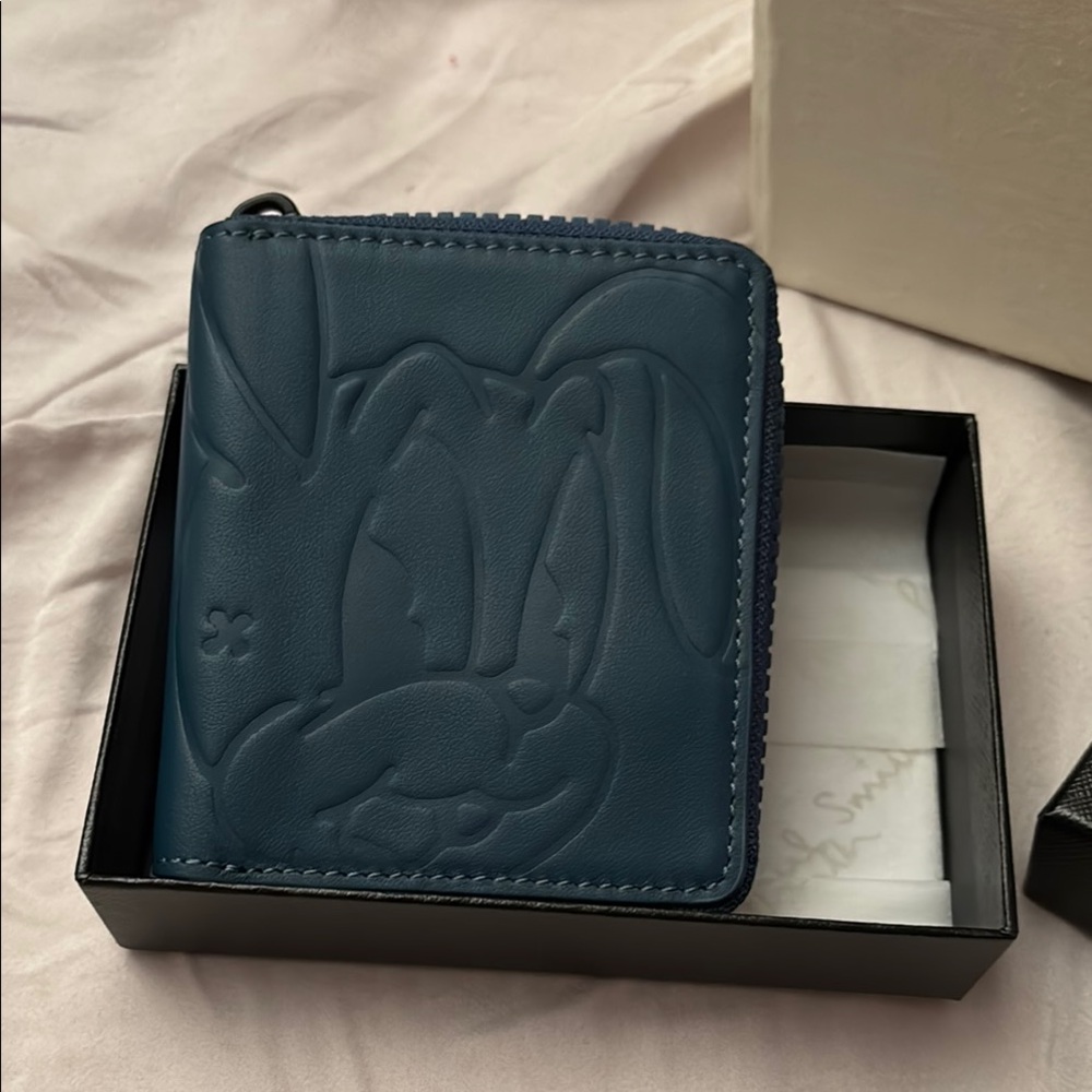 Paul Smith Blue Embossed Wallet new with box included